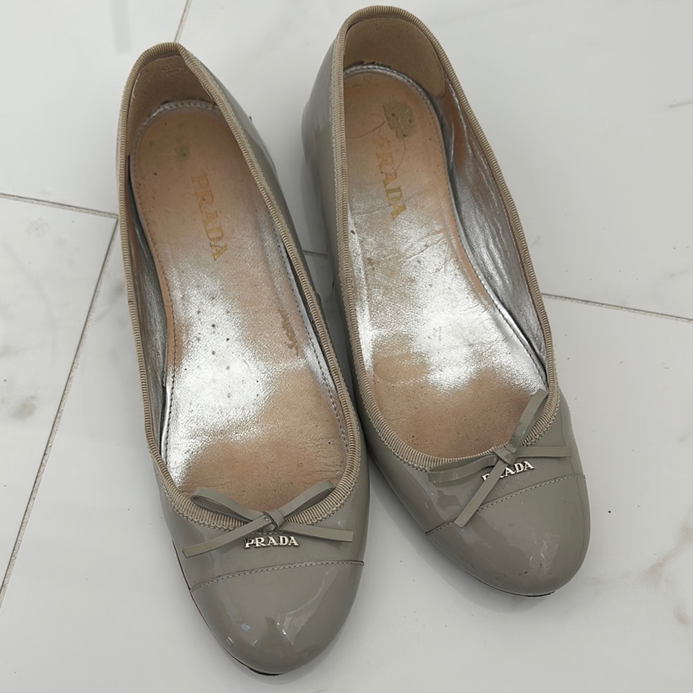 Prada Women's Grey Patent Leather Flats